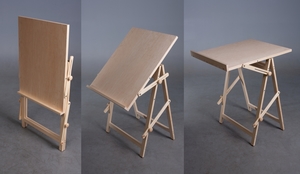 Molbertas-stalas,piešimui | aukštis 90 cm,plotis 60cm,<br>Darbinio paviršiaus matmenys 60x75<br>Reguliuojasi stalo kampas<br>Pagamintas iš pušies,nedažytas
